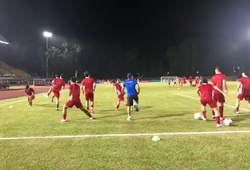 AFF Cup 2018: Hé lộ hình ảnh ĐT Việt Nam khởi động trước trận chiến với ĐT Philippines