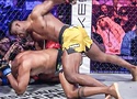 Francis Ngannou đấm Renan Ferreira "bất tỉnh", thống nhất 2 đai hạng nặng UFC và PFL