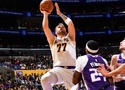 Vùi dập Sacramento Kings, LA Lakers bay cao với hai trận thắng đậm trong hai ngày liên tiếp