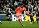 Yamal gỡ hoà cho Barcelona ở phút 90+6, Newcastle tuột chiến thắng đầy nghiệt ngã