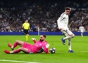 Donnarumma bị chỉ trích dữ dội với sai lầm sơ đẳng trong trận thua Real Madrid