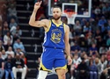 Stephen Curry chạy đua với thời gian để giải cứu Golden State Warriors