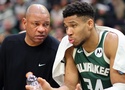 Sau mùa giải đáng quên tại Milwaukee Bucks, HLV kỳ cựu Doc Rivers bóng gió về ngày chia tay NBA