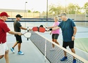 Thoát vị đĩa đệm có nên chơi pickleball? Góc nhìn từ chuyên gia cơ xương khớp