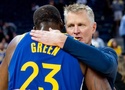 Đối mặt với việc chia tay Warriors, HLV Steve Kerr nói lời "yêu thương" dành cho Curry và Green
