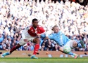 Bảng xếp hạng Ngoại hạng Anh mới nhất: Man City áp sát Arsenal