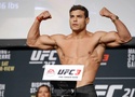 Paulo Costa dụ dỗ Khamzat Chimaev lên hạng bán nặng UFC để "tẩn" một trận ra trò