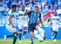 Kỳ lạ tiền đạo người Brazil sút hỏng 3 quả phạt đền trong vòng 6 phút