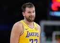 Chấn thương gân kheo của Luka Doncic tiến triển chậm, Lakers đối mặt nguy cơ bị loại sớm?