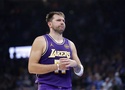 Lakers chính thức mất Luka Doncic ở Game 4, nguy cơ bị OKC Thunder "quét sạch" 4-0