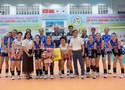 Đối chuyền Đoàn Thị Xuân đón sinh nhật tuổi 30 đầy ý nghĩa