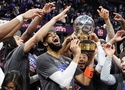 Knicks hủy diệt Cavaliers ở Game 4, tiến vào NBA Finals đầu tiên kể từ năm 1999