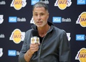 Đầu tư mạnh tay vào đội ngũ tuyển trạch, Lakers tiếp cận giám đốc của Philadelphia 76ers