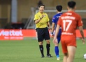 Trọng tài Trần Ngọc Nhớ bị “treo còi” sau sai sót ở trận Thể Công Viettel vs PVF-CAND