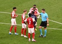 Không có quyết định nào bị lật ngược, VAR đã xử lý thế nào ở trận PSG gặp Arsenal?