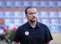 HLV Popov gây chú ý vì không bị kỷ luật sau vòng 25 V.League