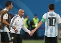 Tư liệu về cơn ác mộng World Cup 2018 của tuyển Argentina (Kỳ 2): Cuộc lật đổ trong phòng thay đồ