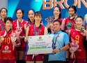 Đội tuyển bóng chuyền nữ Việt Nam nhận thưởng nóng từ NTT Phân bón Cà Mau