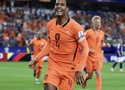Hà Lan san bằng kỷ lục bất bại ở World Cup của Brazil dù tuột chiến thắng