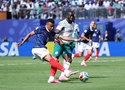 Mbappe lập cú đúp trước Senegal, trở thành chân sút số 1 lịch sử tuyển Pháp