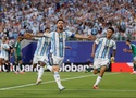 Messi bắt kịp thành tích ghi bàn của Klose trong ngày phá một loạt kỷ lục ở World Cup