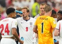 Chủ tịch FIFA: "Quãng nghỉ uống nước giữa các hiệp có xấu không"?