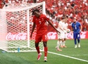 Hạ Canada, Thụy Sỹ khiến chủ nhà World Cup mất lợi thế sân nhà ở vòng knock-out