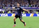 Lo Celso ghi bàn bằng đá phạt “nhờ” Messi và xóa đi nỗi thất vọng World Cup