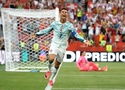 VIDEO: Ronaldo ghi bàn đầu tiên ở vòng knock-out World Cup sau 6 kỳ tham dự