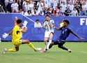 VIDEO: Bàn thắng từ cú chạm bóng kỳ diệu của Messi trong trận Argentina - Cape Verde