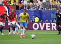 40 năm sau Zico, Brazil lại có cầu thủ đá hỏng phạt đền ở World Cup