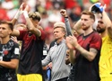 Thua đậm 0-3, HLV tuyển Canada vẫn tự tin tuyên bố: "Chúng tôi là đội chơi tốt hơn"