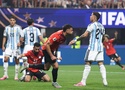 VIDEO: Yasser Ibrahim đánh đầu hiểm hóc, mở tỷ số cho Ai Cập trước Argentina
