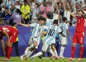 Julian Alvarez lên tiếng sau khoảnh khắc giải cứu Argentina