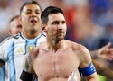 39 tuổi vẫn "cày" đủ 120 phút, Messi khiến tất cả phải ngả mũ