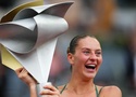 Marta Kostyuk vô địch quần vợt Madrid Open: Bản lĩnh thép đánh bại sức trẻ và giá trị thương mại của danh hiệu WTA 1000