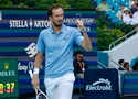Quần vợt Miami Open 2026: Medvedev ngược dòng nghẹt thở trước "hiện tượng" 19 tuổi, Ben Shelton gây thất vọng