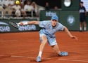 Jannik Sinner khẳng định sức mạnh tại vòng mở màn quần vợt Roland Garros bằng chiến thắng áp đảo