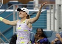 Quần vợt Rome Open 2026: Iga Swiatek thắng dễ dàng Naomi Osaka để tiến vào tứ kết