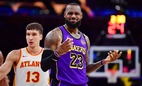 Cán cột mốc đặc biệt, LeBron James phá kỷ lục NBA tồn tại hơn 2 thập kỷ của huyền thoại Michael Jordan