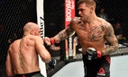 Dustin Poirier và 5 trận đấu biểu tượng của "Viên kim cương" UFC