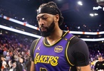 Trở lại mặt đất với chuỗi trận thua, Los Angeles Lakers thêm lo lắng với Anthony Davis