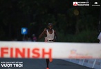 Edwin Kiptoo giữ vững ngôi vương tại Giải Marathon Quốc tế TP.HCM Techcombank 2024