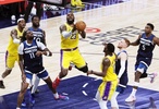 LeBron James đi vào lịch sử NBA Playoffs ở tuổi 40: Gừng càng già, càng cay