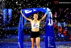 Phạm Thị Hồng Lệ "không đối thủ" tại Ho Chi Minh City Night Run Eximbank 2025