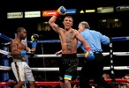 Vasyl Lomachenko giải nghệ: Đôi chân ma thuật đã dừng bước