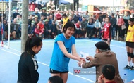 Cơn mưa thưởng nóng tại giải bóng chuyền hội làng thôn Ninh Giang