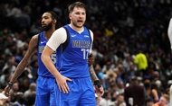 Chuỗi điểm thần kỳ 30-0 vẫn không mang về chiến thắng cho Luka Doncic và Dallas Mavericks