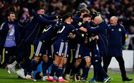 Scotland trở lại World Cup sau gần 3 thập kỷ nhờ màn ngược dòng ngoạn mục