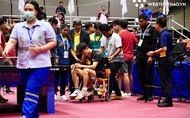 Biến cố chấn thương của Josh Chua làm gián đoạn chung kết bóng bàn SEA Games Việt Nam – Singapore
